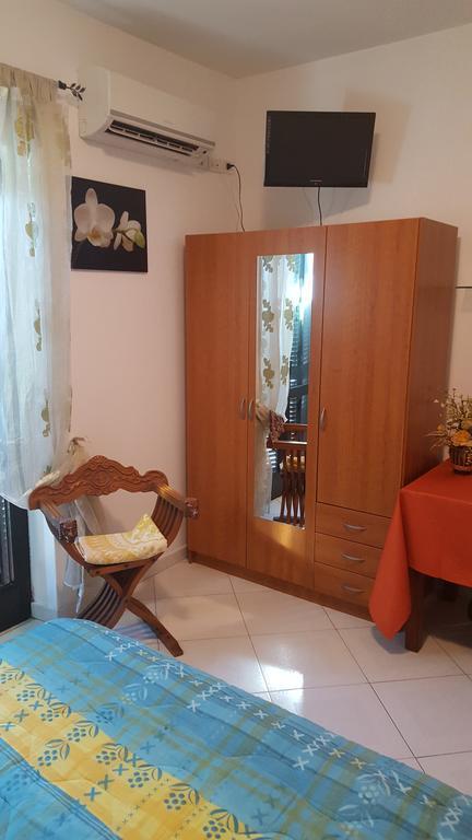 Hotel Al Fontanone à Cecchina Extérieur photo