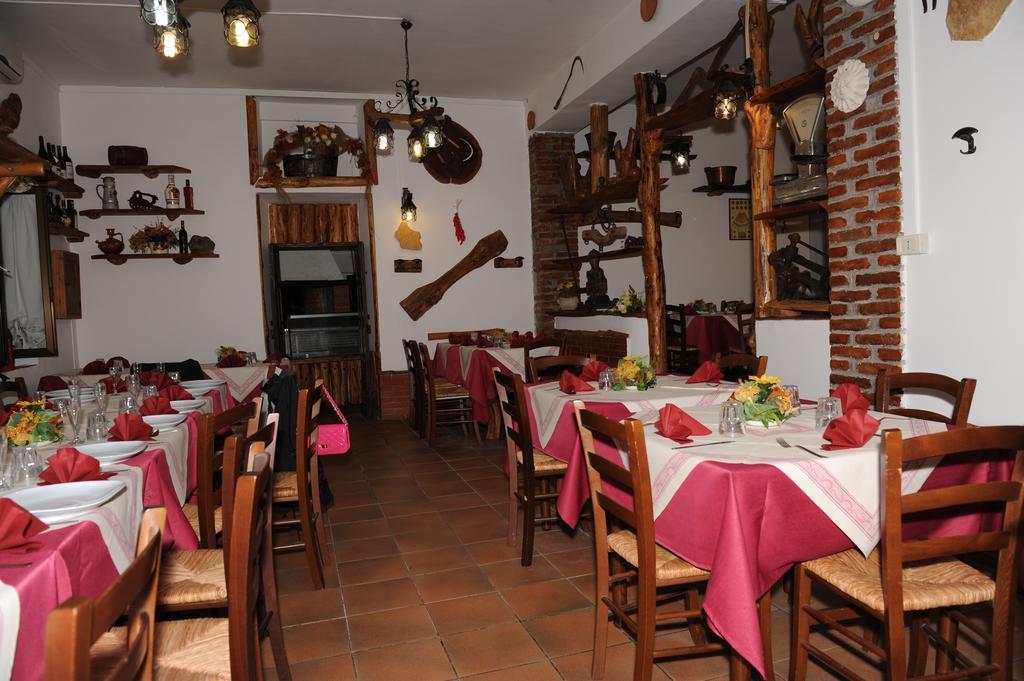 Hotel Al Fontanone à Cecchina Extérieur photo